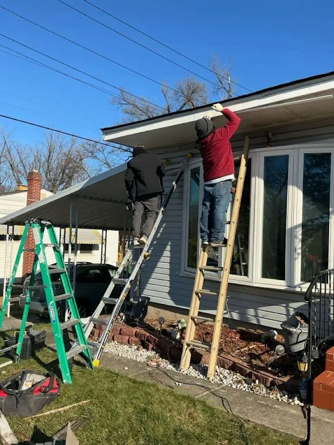 Restoration crew performing exterior repair in South Apopka
